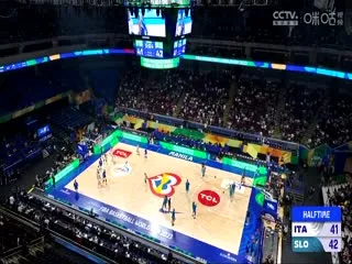 穿书反派女帝跟班，我被偷听心声